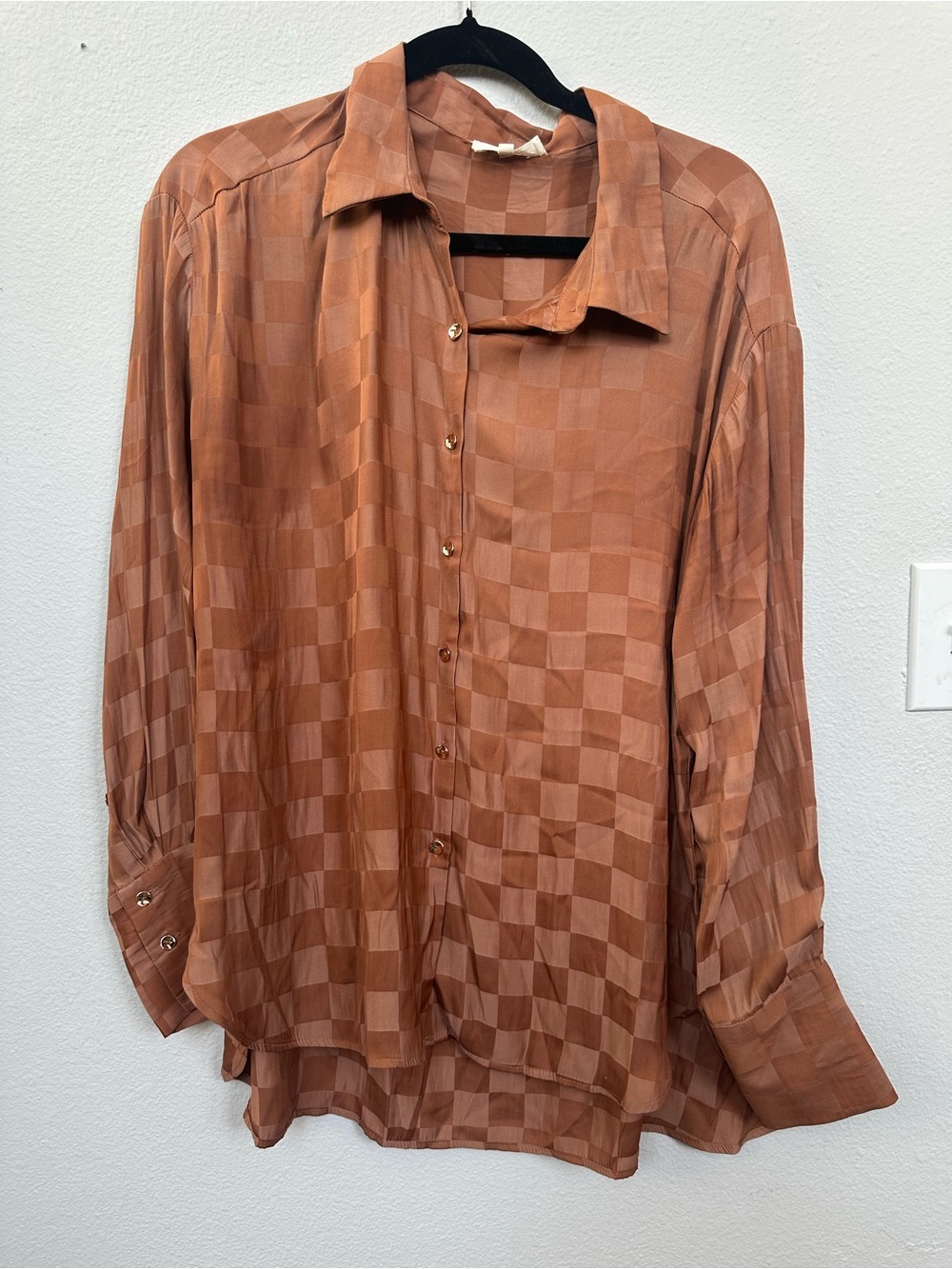entro Women's Rust Checker Satin Blouse